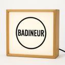 Boîte Lumineuse Intérieure bois Personnalisable – Design Unique et Éclairage LED Haute Qualité pour Magasins et Bureaux